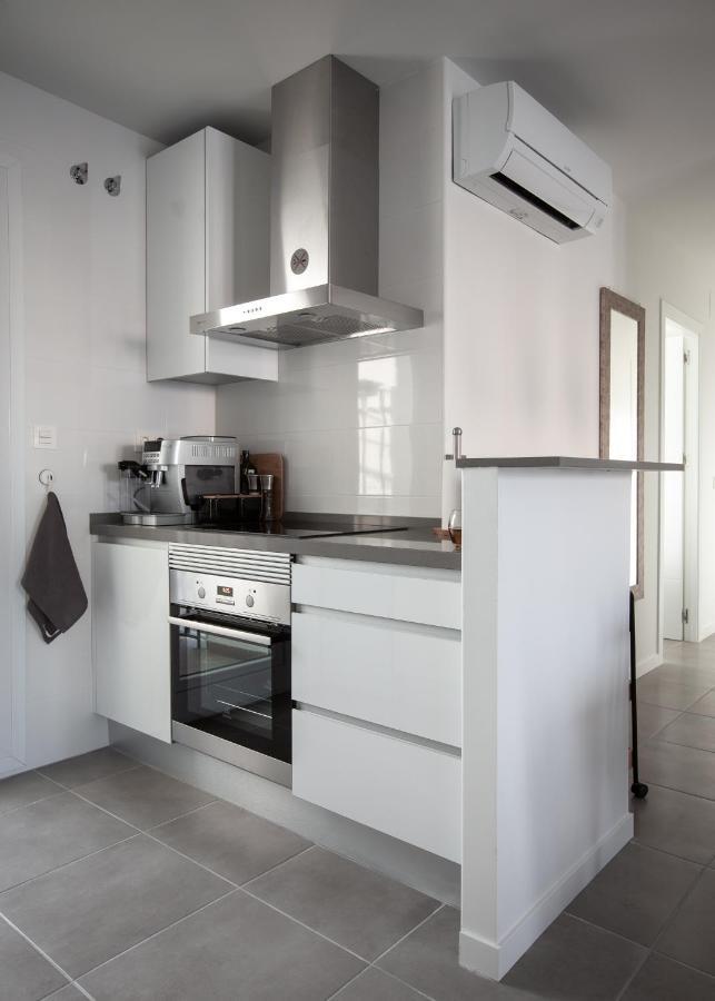Sunny Apartment In Denia With Outdoor Swimming Pool And Garage Parking Place Included, 300M From The Sandy Beach エクステリア 写真