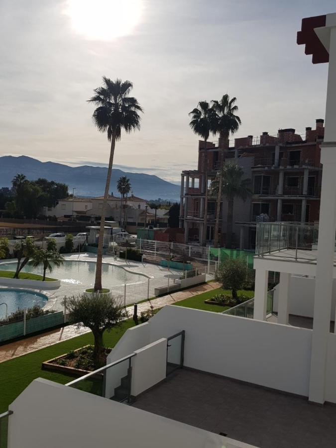 Sunny Apartment In Denia With Outdoor Swimming Pool And Garage Parking Place Included, 300M From The Sandy Beach エクステリア 写真