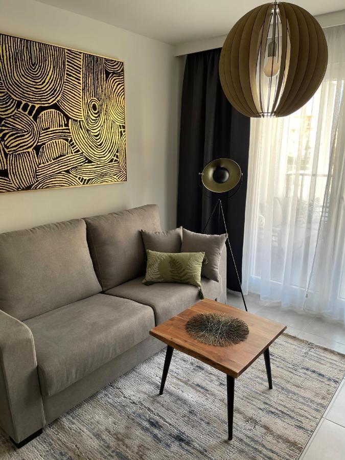 Sunny Apartment In Denia With Outdoor Swimming Pool And Garage Parking Place Included, 300M From The Sandy Beach エクステリア 写真