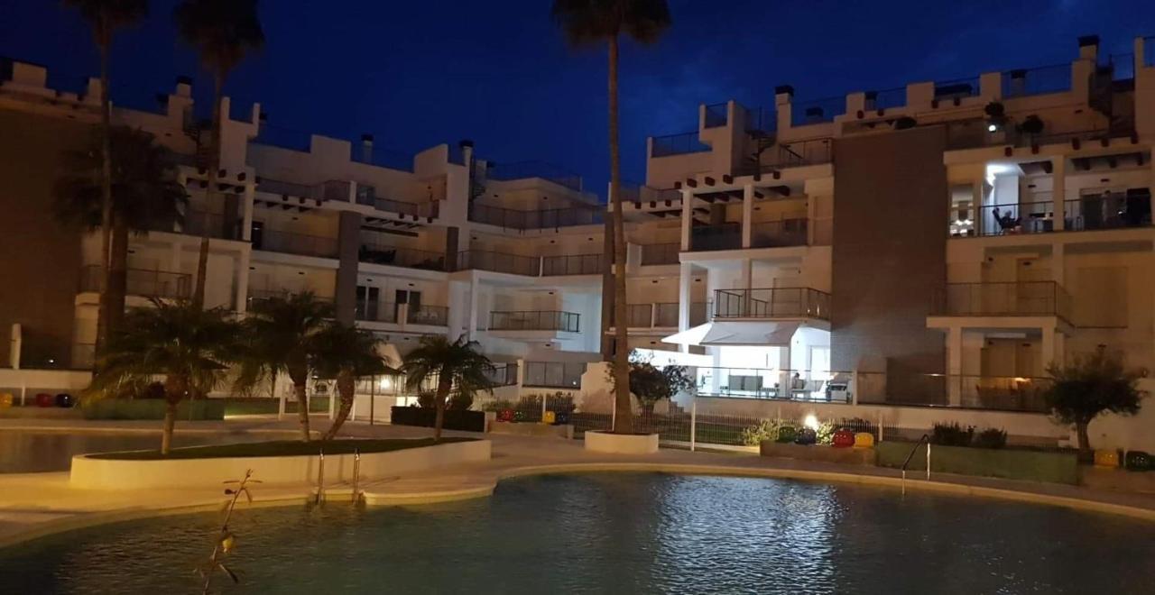 Sunny Apartment In Denia With Outdoor Swimming Pool And Garage Parking Place Included, 300M From The Sandy Beach エクステリア 写真