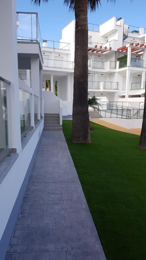 Sunny Apartment In Denia With Outdoor Swimming Pool And Garage Parking Place Included, 300M From The Sandy Beach エクステリア 写真