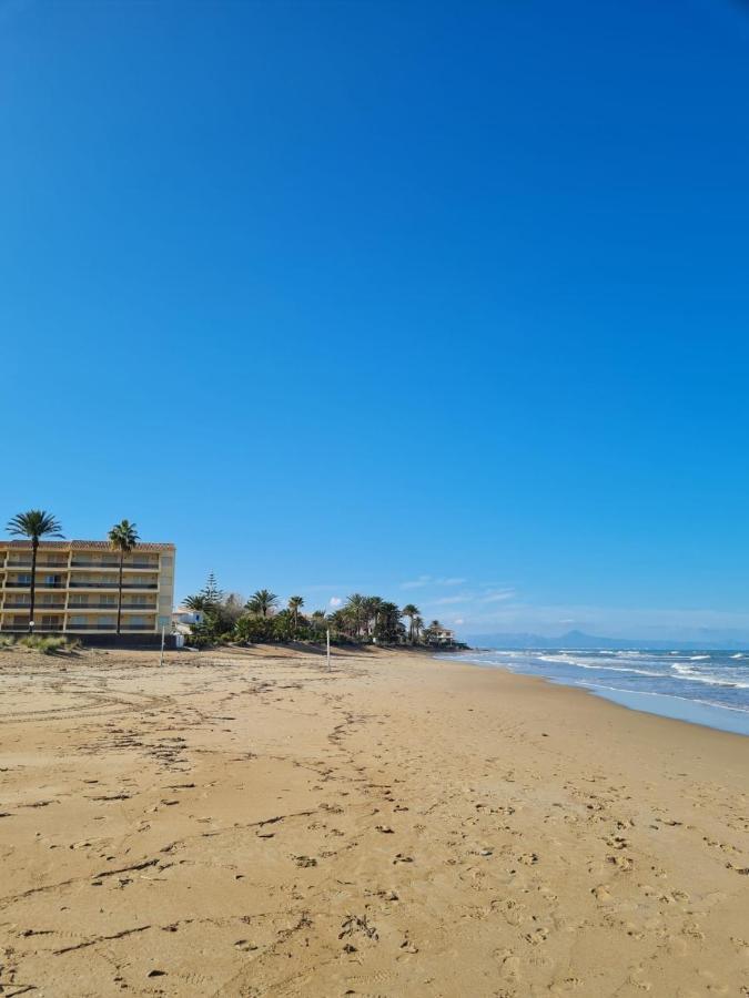 Sunny Apartment In Denia With Outdoor Swimming Pool And Garage Parking Place Included, 300M From The Sandy Beach エクステリア 写真